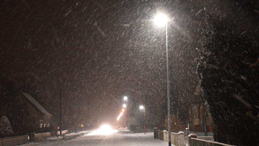 Dorfstraße in Groß Düben am 10.01.2026 - 5 Uhr