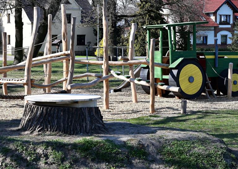 Neugestaltung Baumstumpf