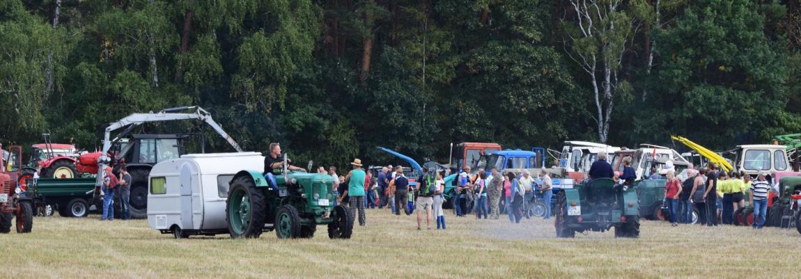 Treckertreffen in Halbendorf