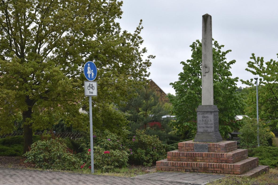 Denkmal in Halbendorf