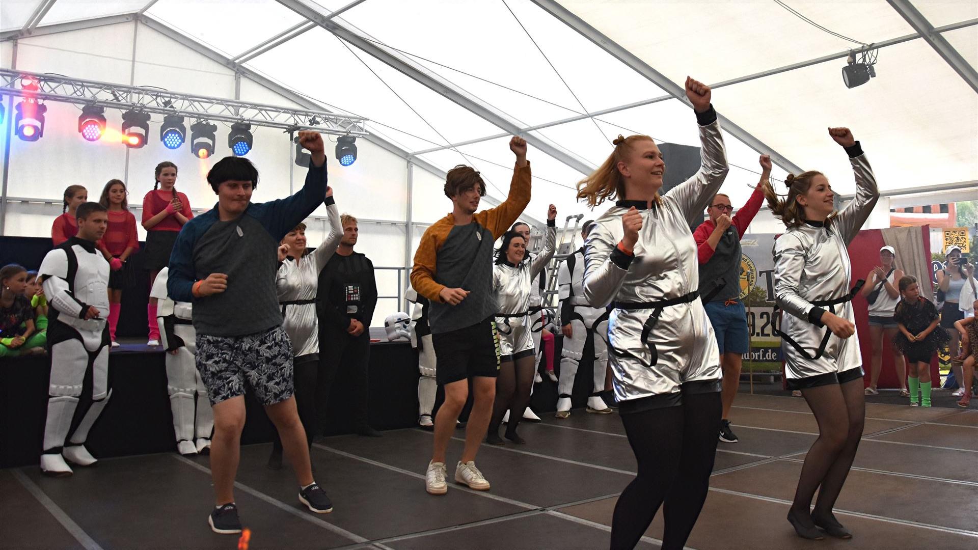 Showtanzen Dorffest 2024