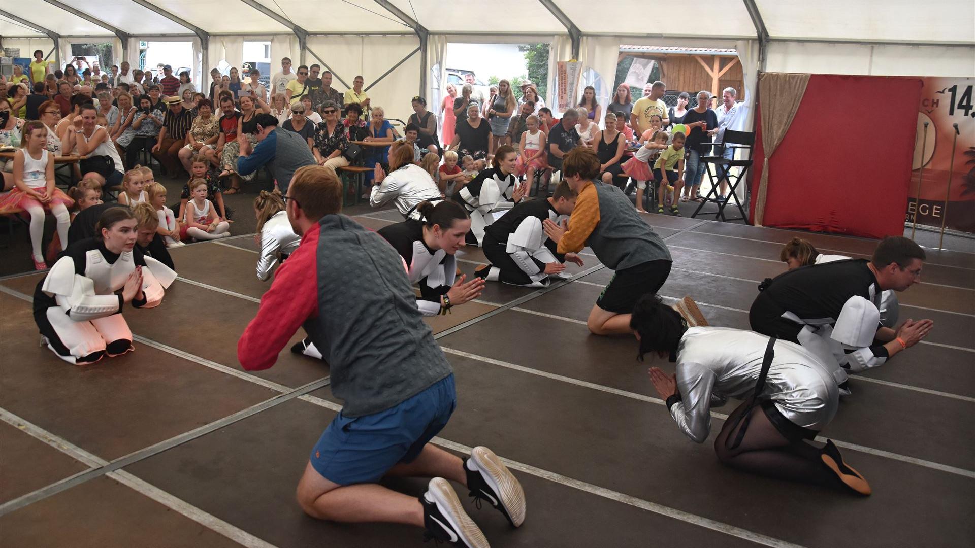 Showtanzen Dorffest 2024