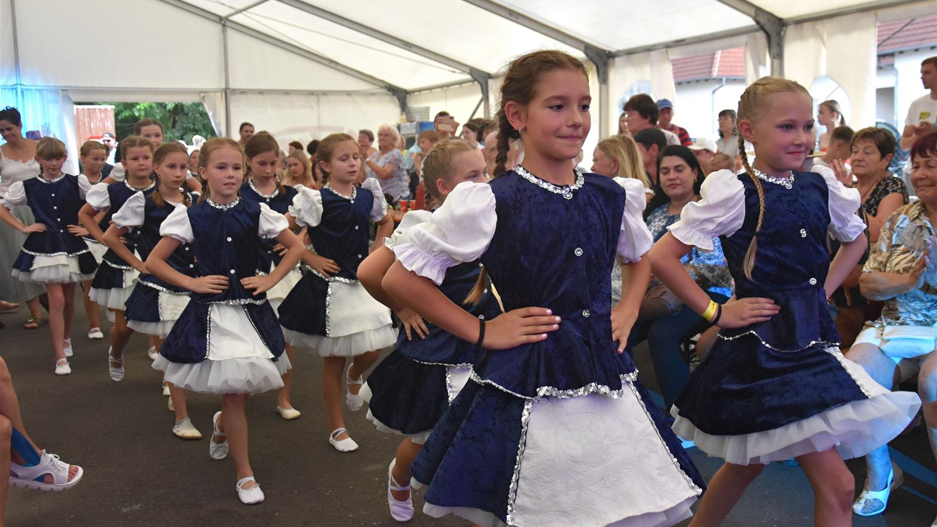 Showtanzen Dorffest 2024