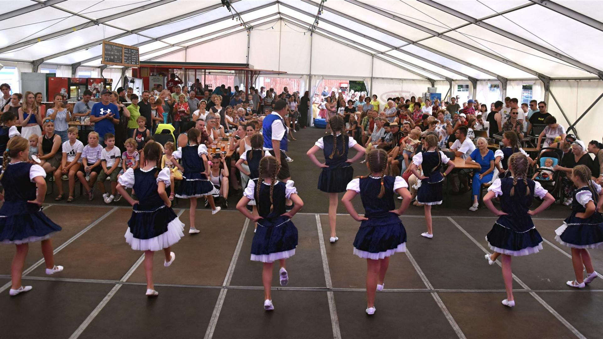 Showtanzen Dorffest 2024