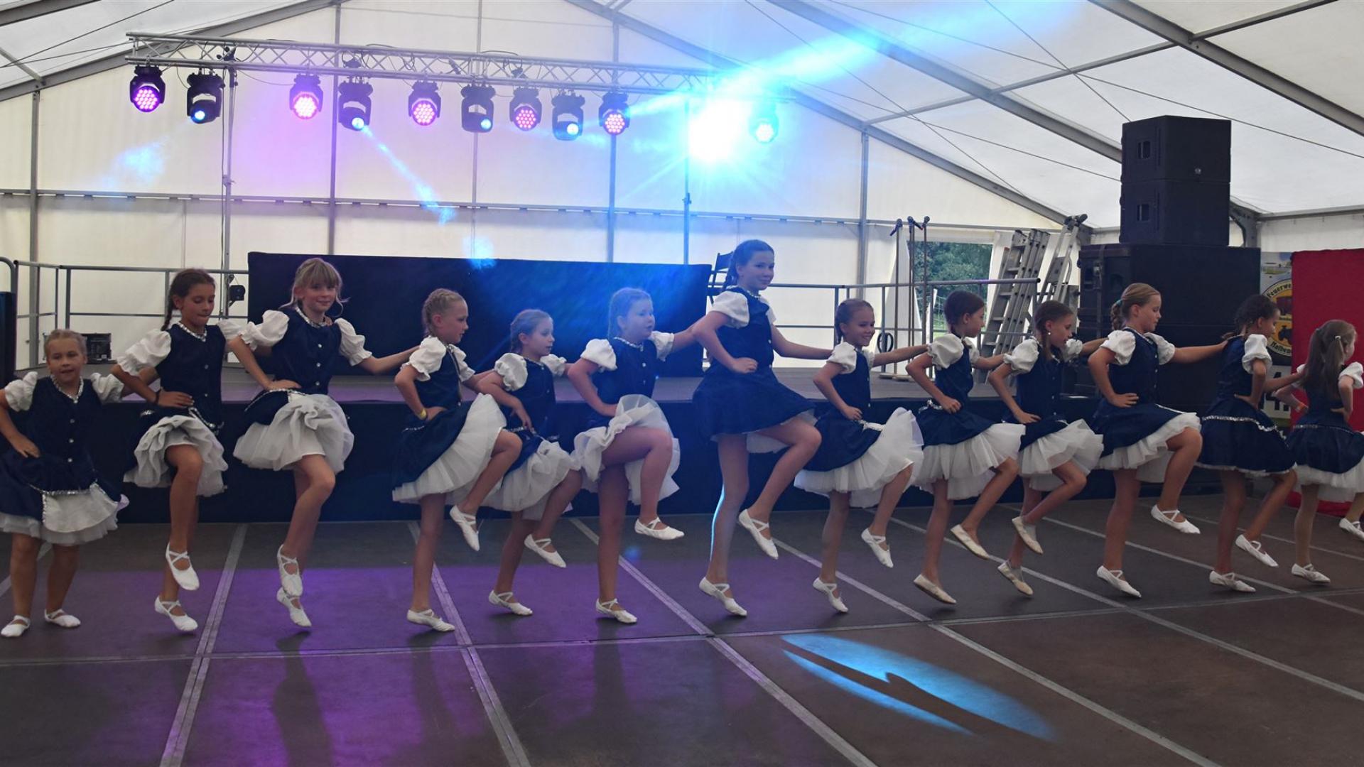 Showtanzen Dorffest 2024