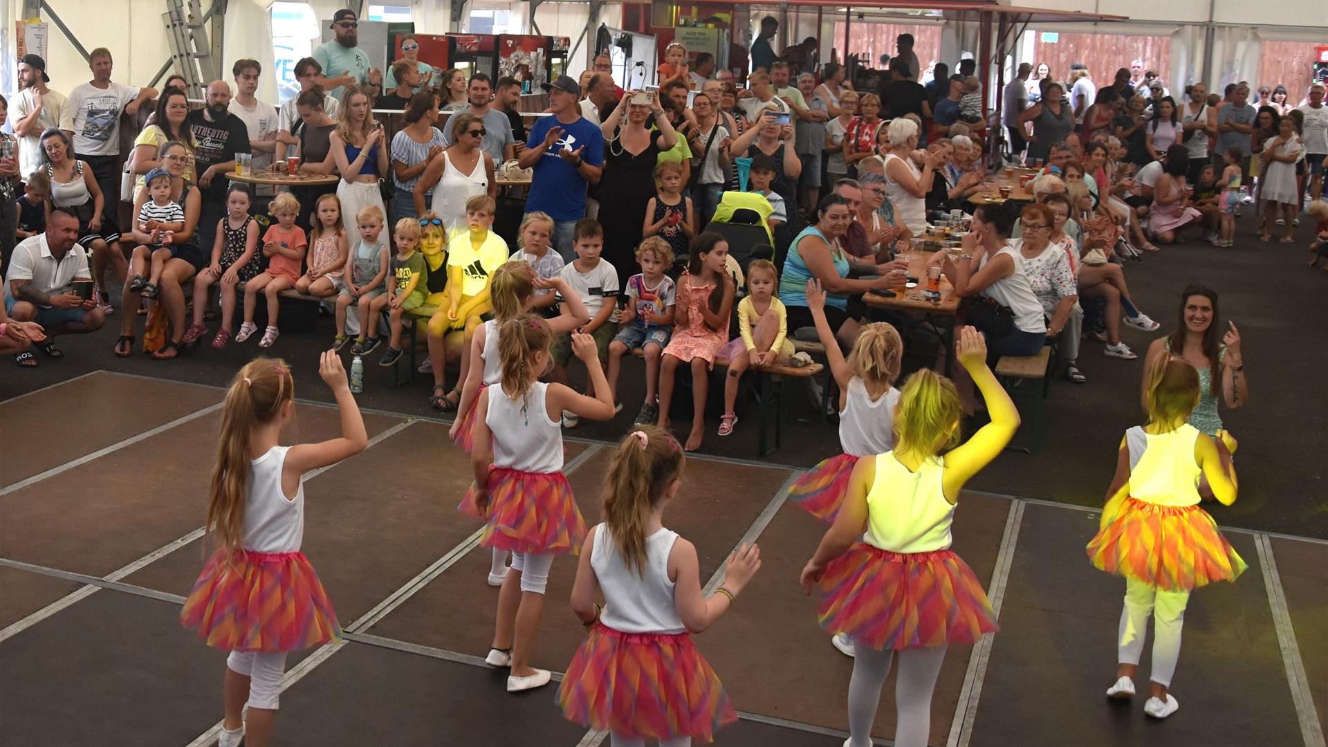 Showtanzen Dorffest 2024