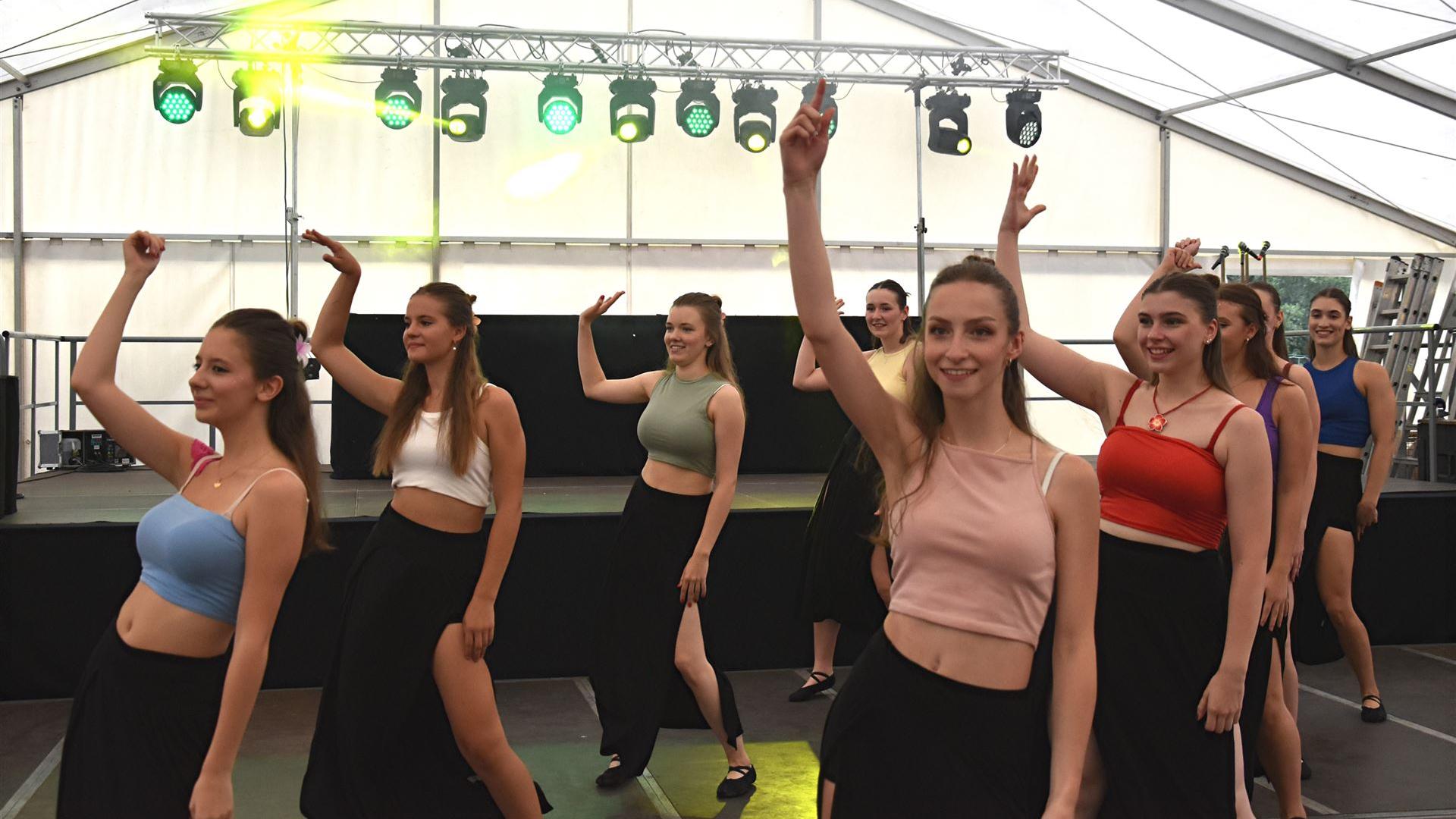 Showtanzen Dorffest 2024