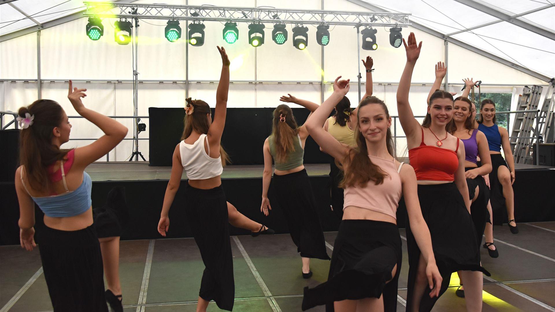 Showtanzen Dorffest 2024