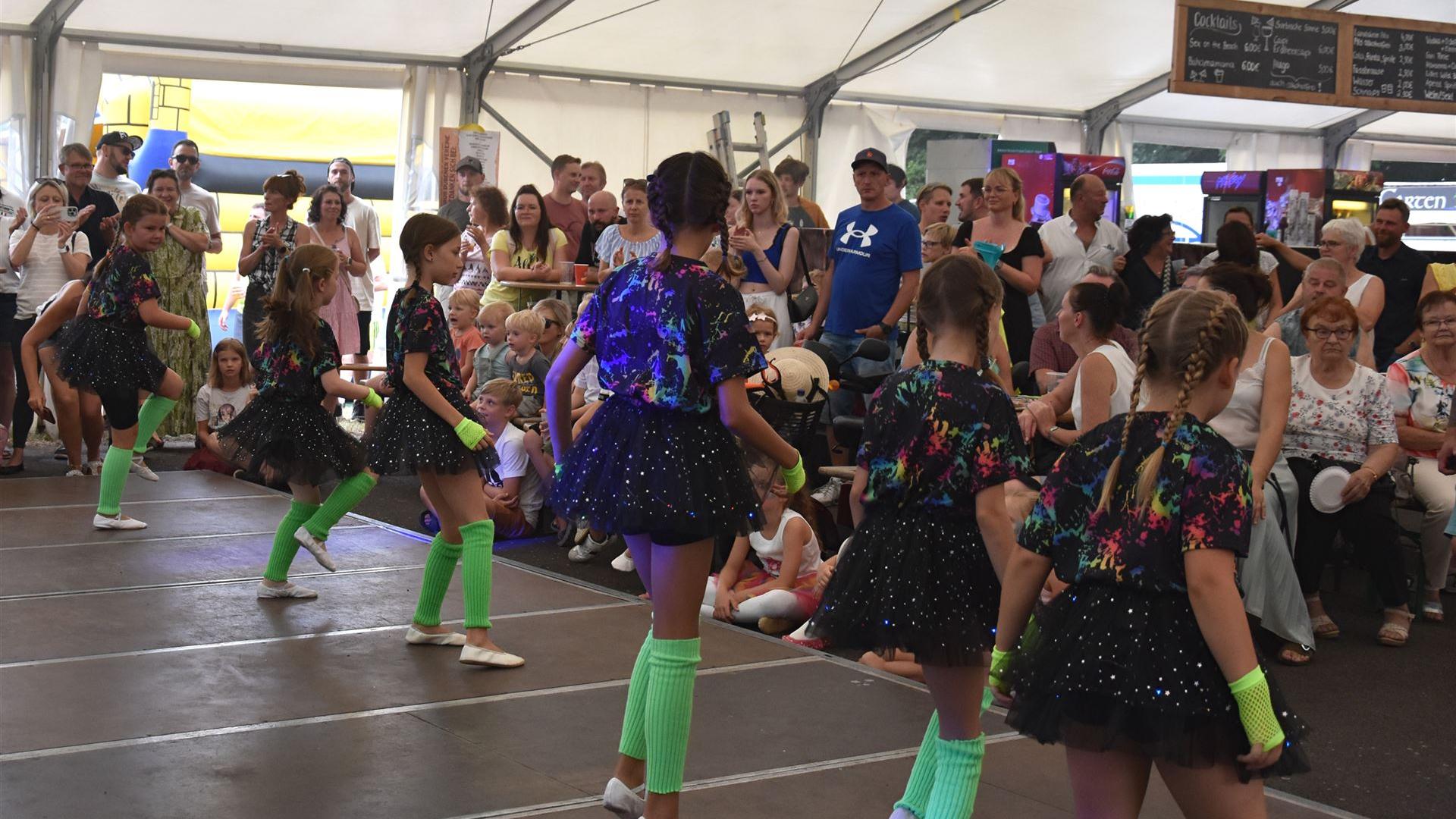 Showtanzen Dorffest 2024