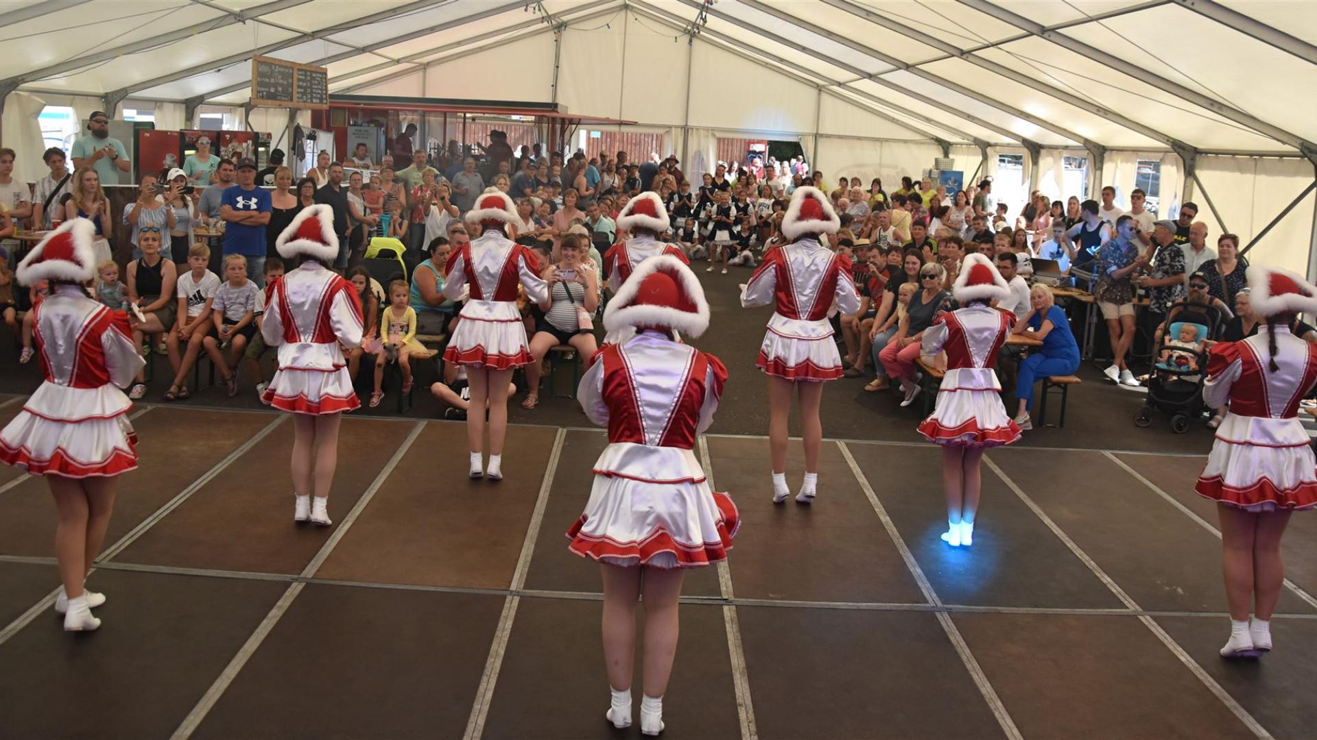 Showtanzen Dorffest 2024