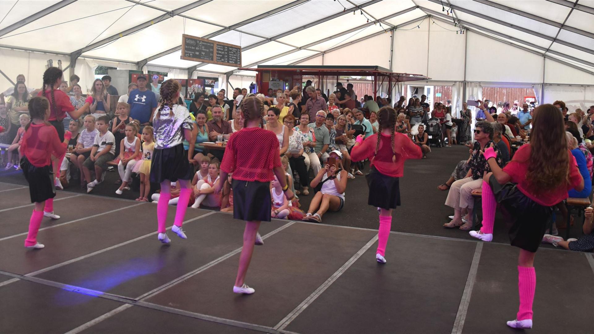 Showtanzen Dorffest 2024