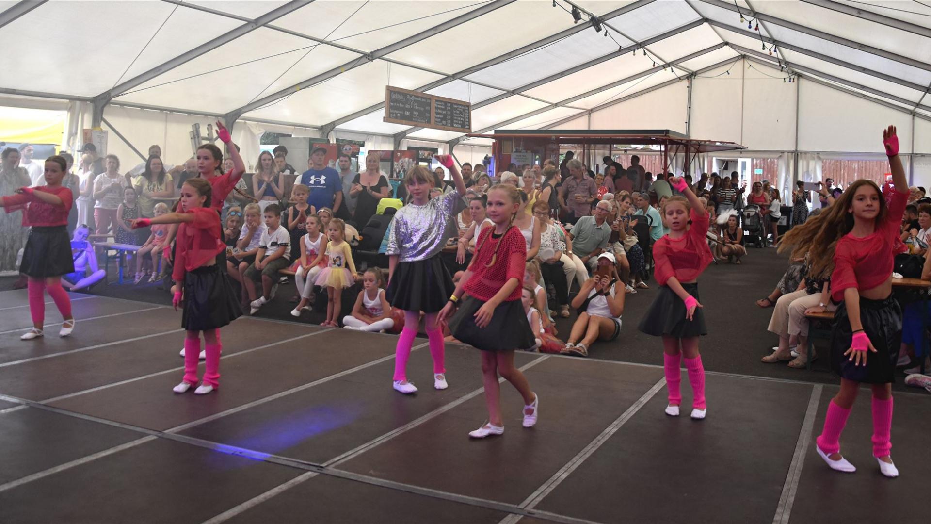 Showtanzen Dorffest 2024