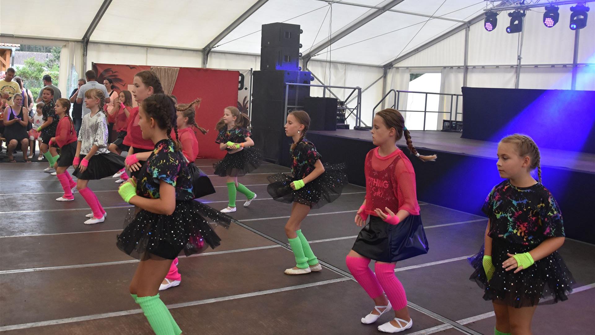 Showtanzen Dorffest 2024