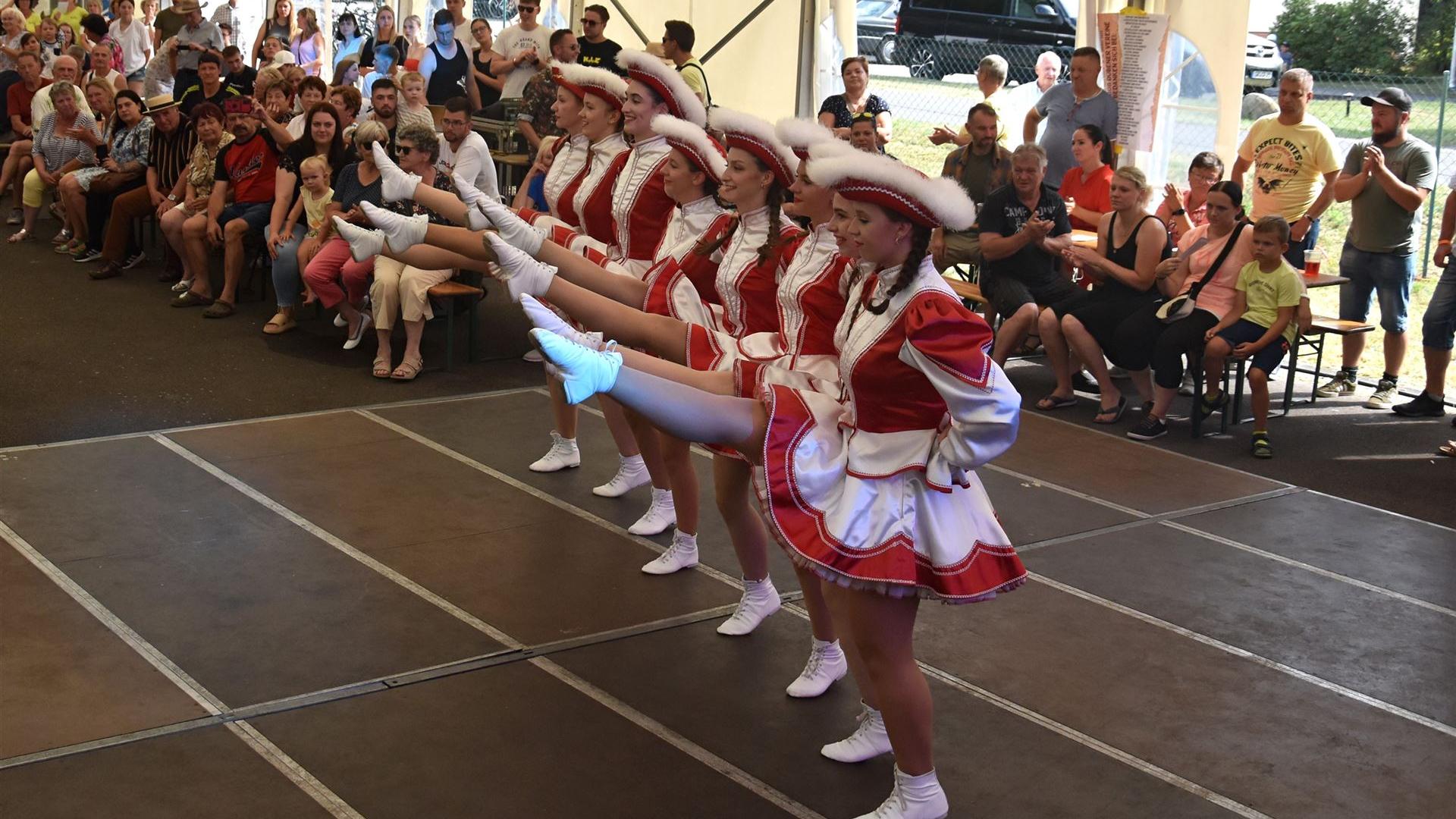 Showtanzen Dorffest 2024