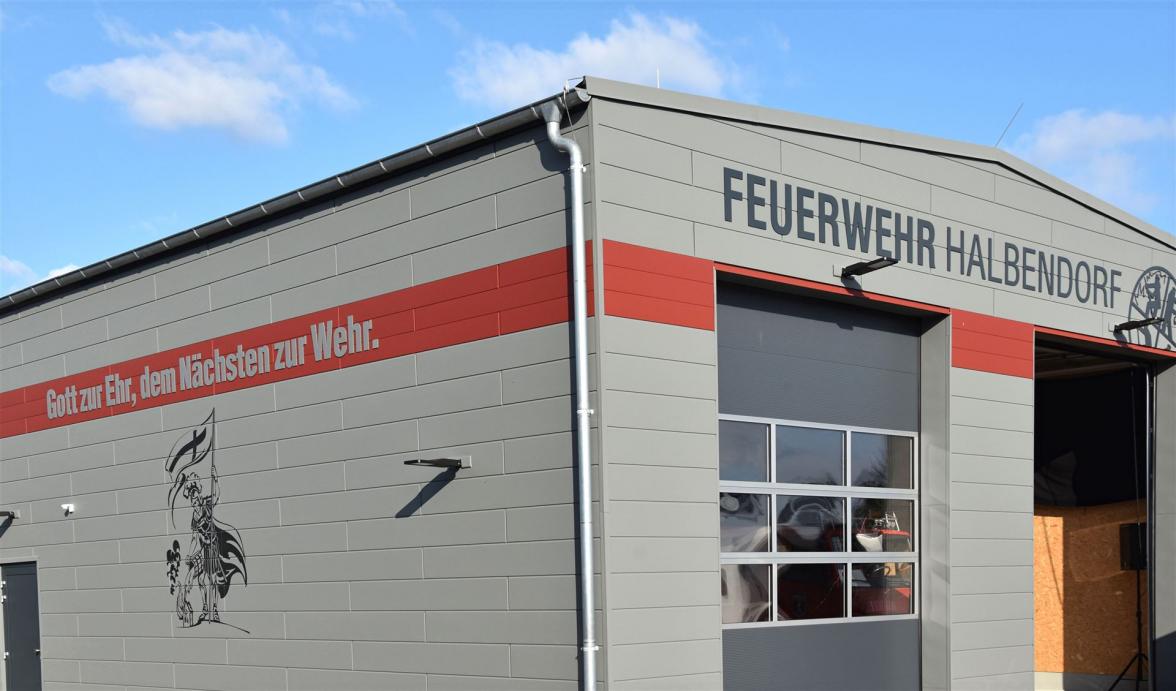 Beschriftung FFW Halbendorf Beschriftung FFW Halbendorf
