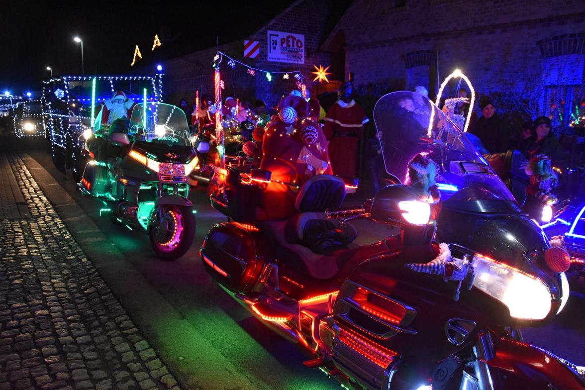 Weihnachtsfeuerwehr 2023 in Halbendorf