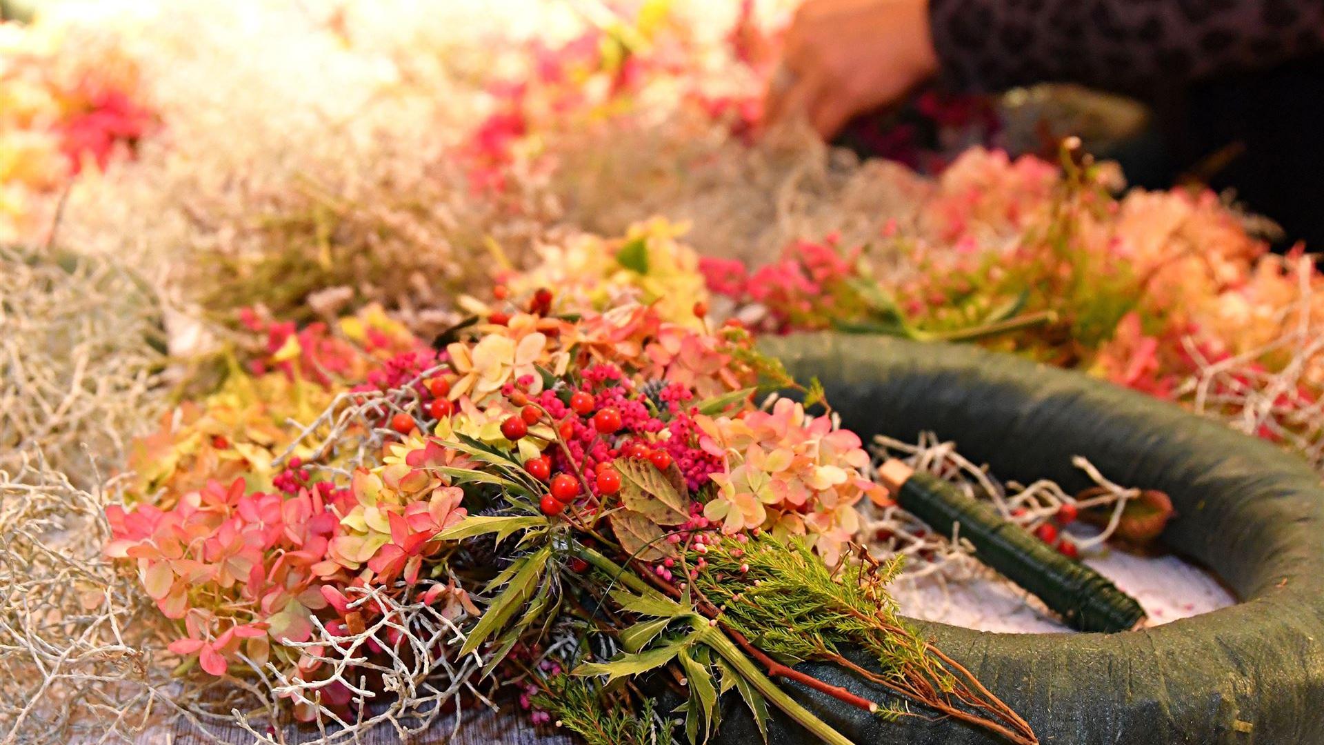 Herbstkranz binden im Blumenladen Krautz 2026