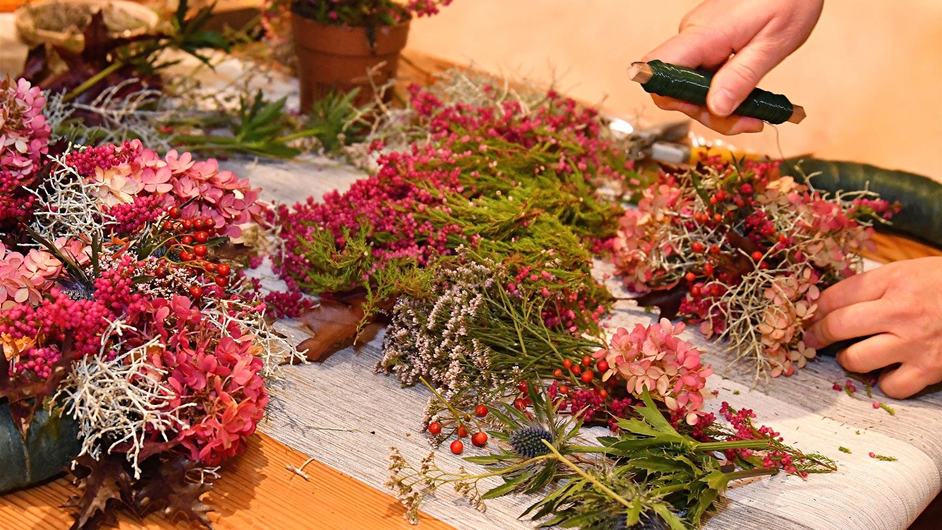 Herbstkranz binden im Blumenladen Krautz 2026
