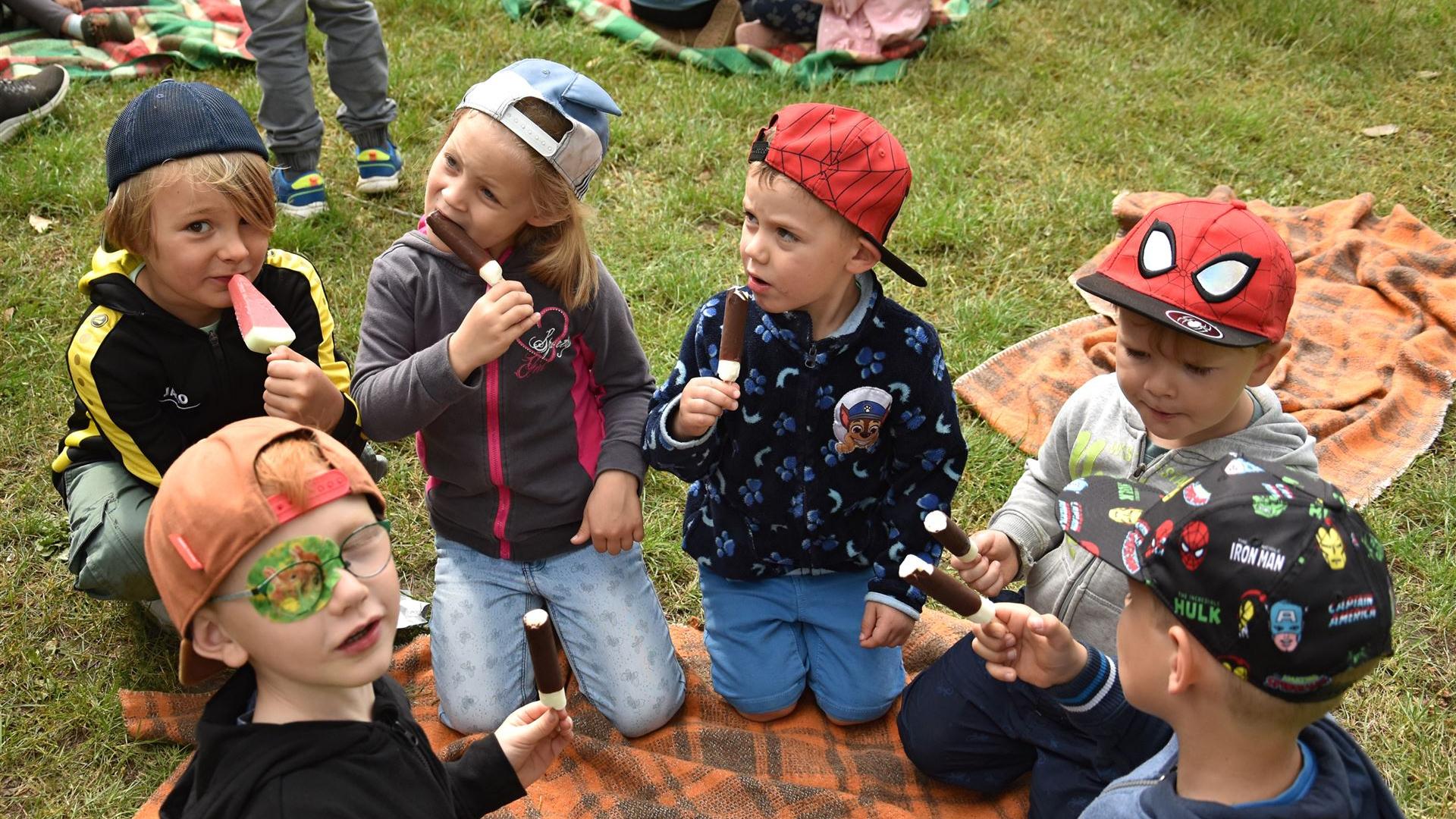 Eis für die Kinder am Halbendorfer See 2025
