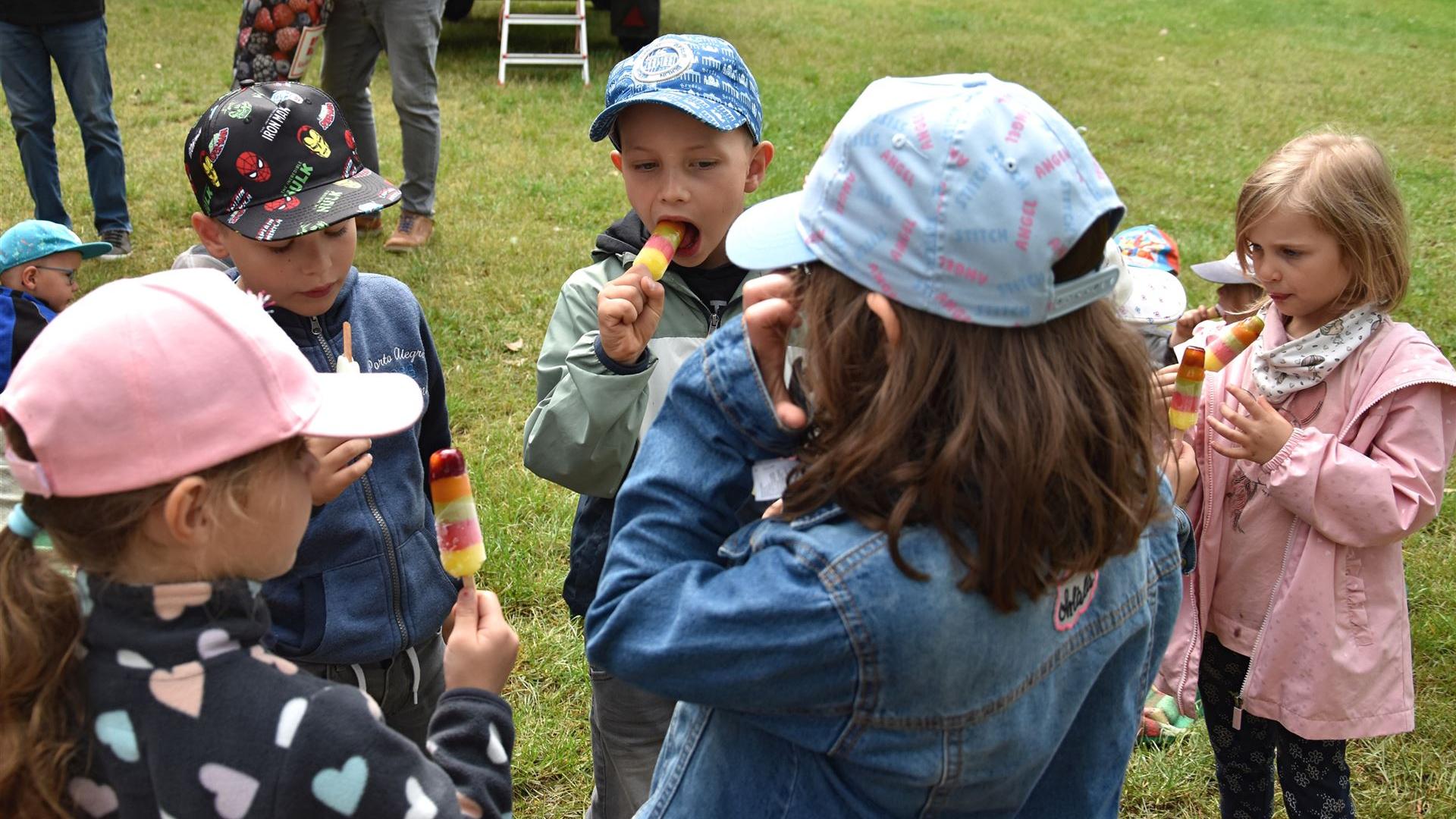Eis für die Kinder am Halbendorfer See 2025