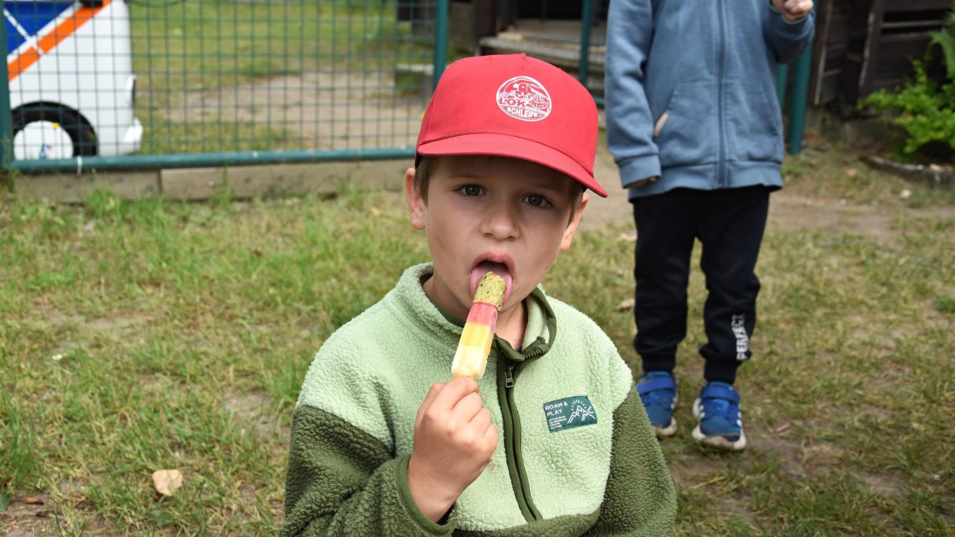 Eis für die Kinder am Halbendorfer See 2025