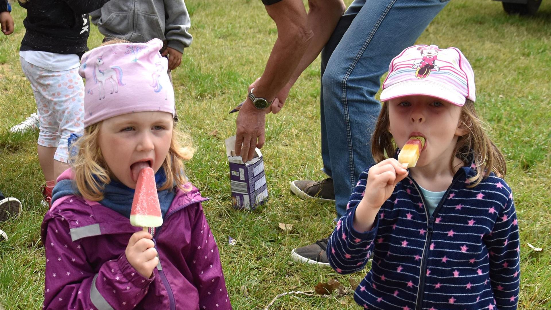 Eis für die Kinder am Halbendorfer See 2025
