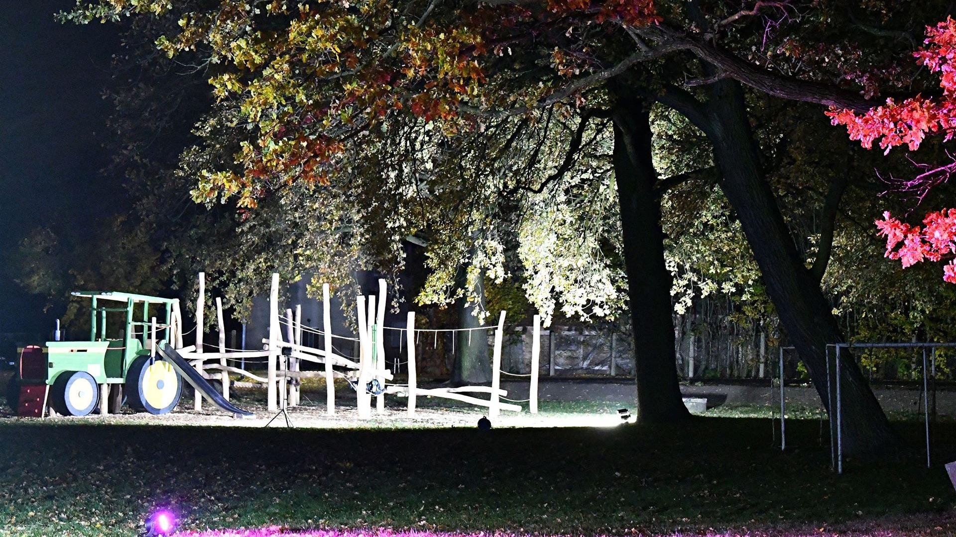 Spielplatz-Halloween