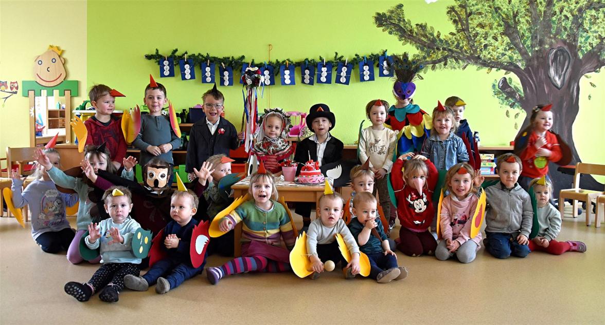 Gäste der Vogelhochzeich im Storchennest