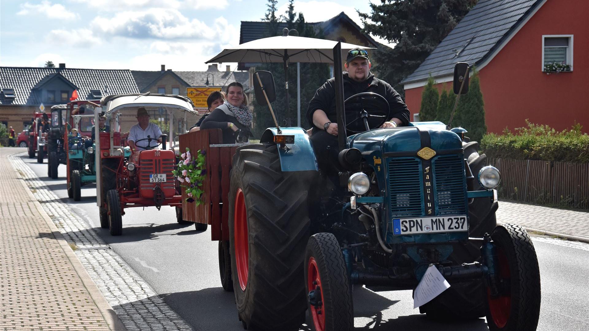 Ausfahrt Treckertreffen 2023